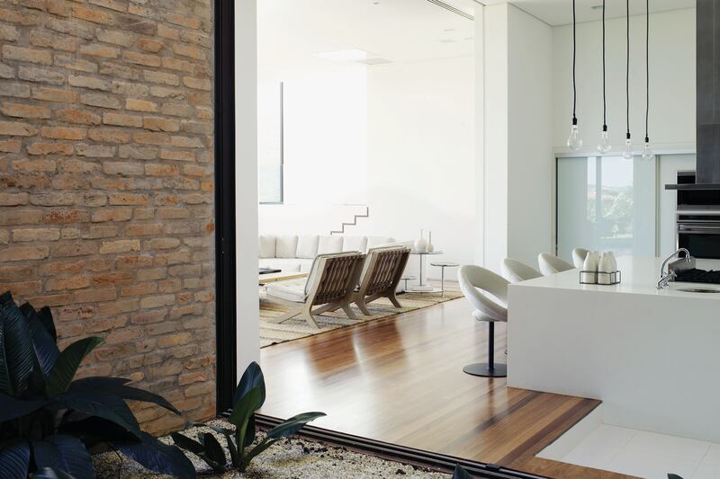 galleries/2014/06/06/omg-i-want-this-house-quinta-da-baroneza-brazil/140721-omg-casa-gal06_mwx60w