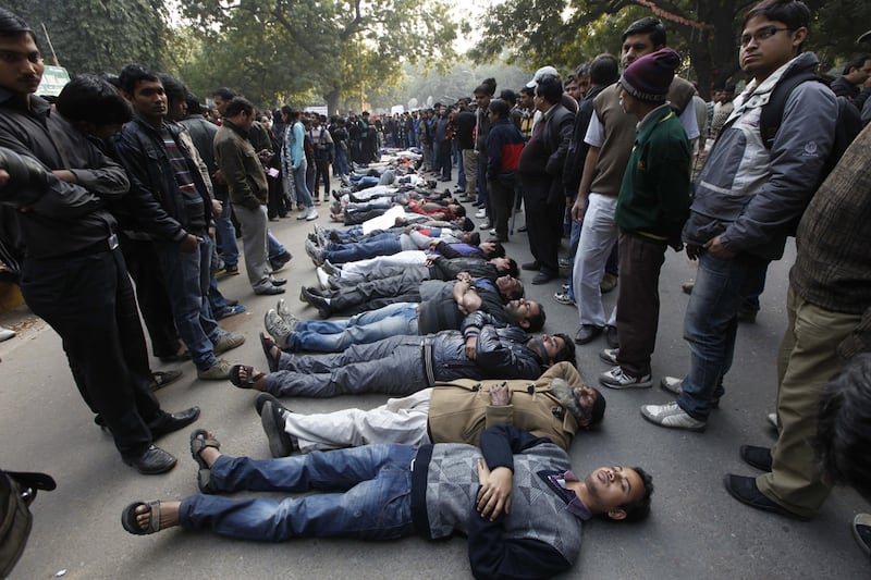 articles/2012/12/29/india-gang-rape-victim-dies-six-men-charged-with-murder/vij-rape-death-embed1_bdlfyg