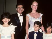 articles/2014/06/03/casey-kasem-s-family-s-top-40-meltdown-moments/140602-teeman-kasem-tease_bg8obi
