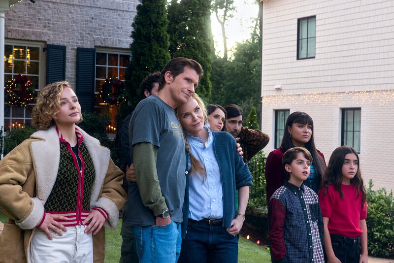Chloë Grace Moretz, Denis Leary, Michelle Pfeiffer, Felicity Jones, Jason Schwartzman, and Devery Jacobs in Oh. What. Fun.