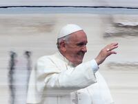 articles/2016/05/12/did-pope-francis-just-pave-the-way-for-women-priests/160512-barbie-pope-francis-tease_txpagx