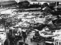 articles/2017/01/12/the-great-molasses-flood-that-swallowed-boston/170111-rothbaum-molasses-tease_yyb3ue
