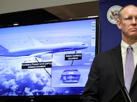 articles/2013/04/25/boeing-won-t-budge-as-industry-abandons-lithium-ion-battery/130424-irving-boeing-tease-embed_pqinop