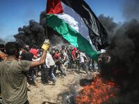 180514-Neri_Zilber-at_the_Gaza_Border-hero_djadq6