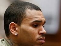 cheats/2015/11/30/daily-show-staff-split-on-chris-brown/151130-chris-brown-cheat_rhebcf