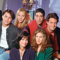"Friends" actors in 1994: (Bottom:) Courteney Cox and Jennifer Aniston, (above from left:) Matt LeBlanc, Lisa Kudrow, David Schwimmer, Matthew Perry.