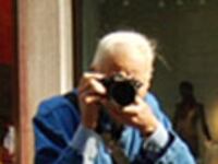 articles/2010/03/22/knowing-bill-cunningham/gefter-bill-cunningham_89220_t9rkrn