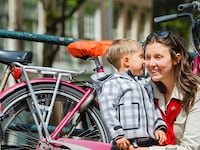articles/2017/04/08/how-dutch-parents-raise-free-range-kids/170408-hutchinson-dutch-parents-tease_nd0rhf