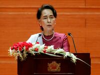 170918-myanmar-suu-kyi-rohingya-cheat_j1apsi
