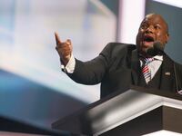 articles/2016/08/31/mark-burns-trump-s-favorite-black-pastor-hillary-wants-to-murder-christianity/160830-swin-Pastor-Mark-Burns-tease_g2sjcx