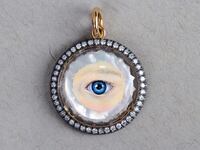 200510-higgs-lovers-eyes-hero_hvqj3f