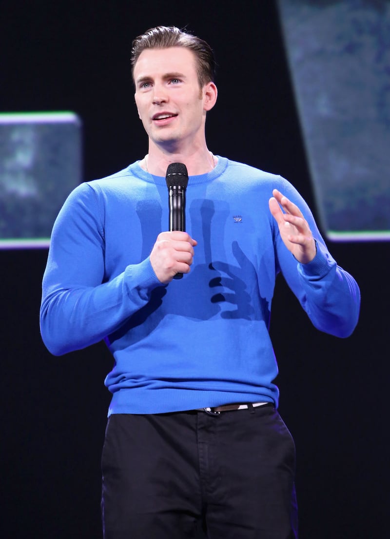 Other fans speculated that weight loss may be the reason for Evans' altered appearance in the trailer.
