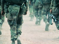 articles/2014/09/21/who-gets-to-decide-when-we-go-to-war/140917-pearlstein-war-tease_umimnq