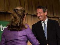 articles/2013/04/30/elizabeth-colbert-busch-and-mark-sanford-clash-at-south-carolina-debate/130430-avlon-sc-debate-tease-embed_v3xl5d