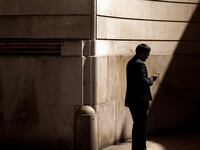 articles/2012/12/23/the-week-s-best-business-longreads-business-beast-s-picks-for-dec-23-2012/zeitlin-business-longreads-122212-tease_mogsyx