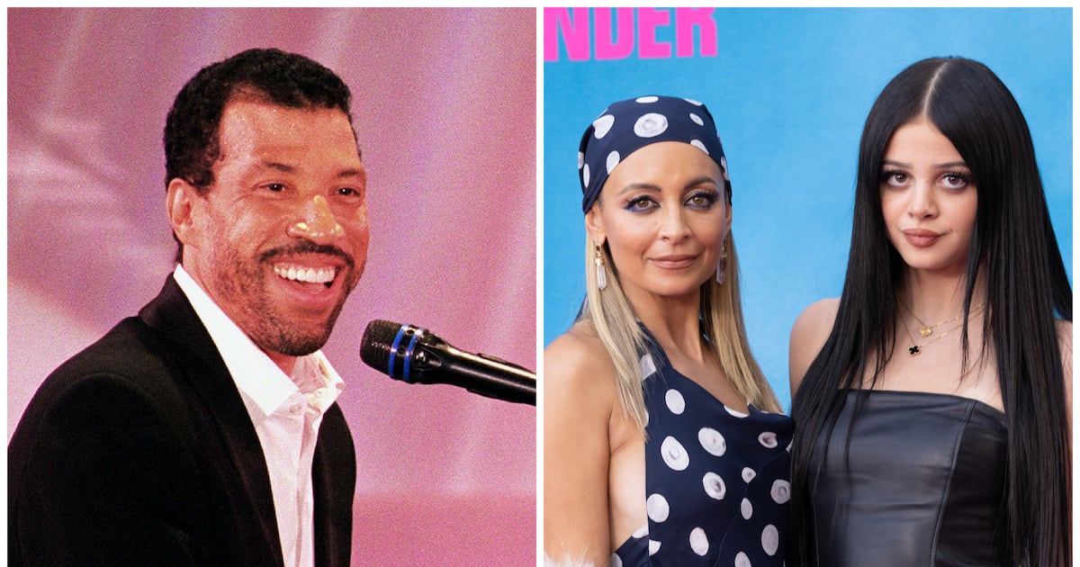 Lionel Richies Enkelin gibt seltenen Auftritt auf dem roten Teppich.