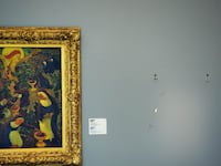 articles/2012/10/17/kunsthal-art-heist-has-many-wondering-if-it-is-an-inside-job/nadeau-kunstha-theft-tease-embed_b1alyu