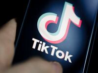 200130-blake-tiktok-tease_pizhvi