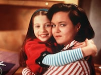 Michelle Trachtenberg and Rosie O'Donnell in Harriet The Spy in 1996.