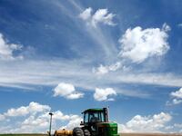 articles/2013/10/31/republican-infighting-over-the-farm-bill-infuriates-farmers/131030-murphy-farm-bill-tease_kxjyg6