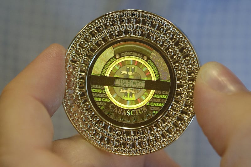 articles/2013/07/25/the-government-s-perilous-bitcoin-chase/130724-Cottle-Bitcoin-tease_a9t66b