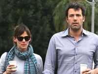 articles/2016/02/27/jennifer-garner-on-ben-affleck-and-the-nanny-he-can-cast-quite-a-shadow/160226-zimmerman-garner-affleck-tease_xzyjcp
