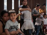 181025-trump-executive-order-border-cheat_n4pzft