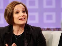 Mary Lou Retton appears on NBC.