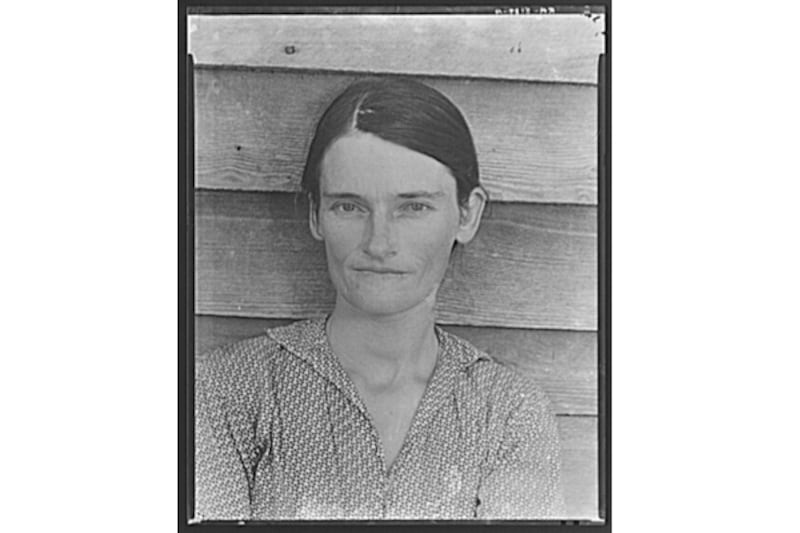 articles/2012/07/11/walker-evans-famous-picture-of-an-alabama-tenant-farmer-s-wife-is-celebrated-and-explained/walker-evans-jones_nevtvr