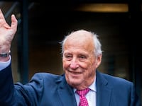 Picture taken on October 04, 2022 shows King Harald V of Norway as he visits Flesberg and Lampeland, Norway. Norway's King Harald V, Europe's oldest reigning monarch, died on August 28,2026 at the age of 89, the royal palace announced. (Photo by Terje Pedersen / NTB / AFP via Getty Images) / Norway OUT