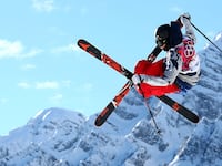 180206-freestyle-skiing-tease_i0n3wr