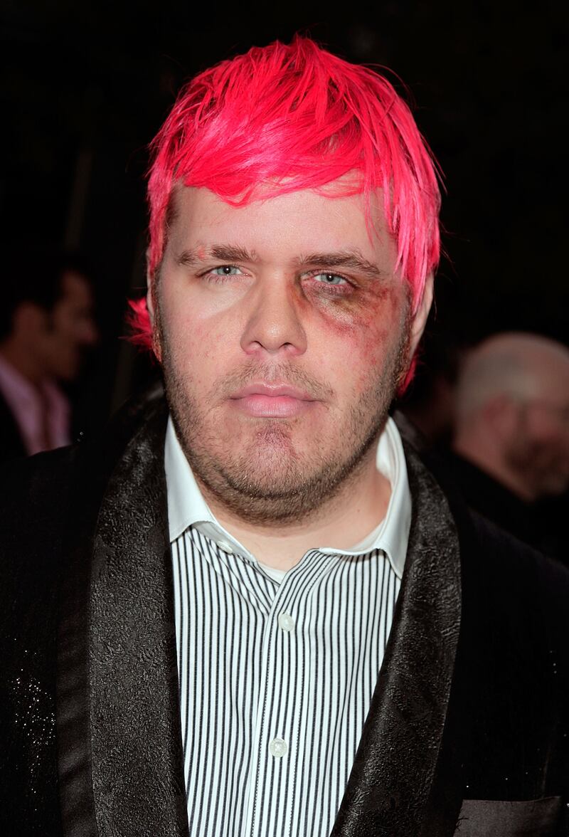 galleries/2012/10/04/nicki-minaj-britney-spears-more-the-curse-of-pink-hair-photos/hilton-pink-hair_zqstci