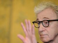 articles/2014/07/18/woody-allen-on-magic-in-the-moonlight-the-crisis-in-gaza-new-york-city-and-those-allegations/140718-stern-allen-tease_lmmszr
