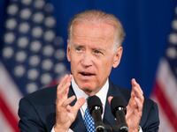 articles/2013/08/21/joe-biden-drops-a-2016-hint-by-headlining-harkin-steak-fry-in-iowa/130819-joe-biden-tease_uqvvwt