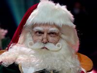 2020-12-14T130450Z_50795716_RC21NK9OD80L_RTRMADP_3_CHRISTMAS-SEASON-ESTONIA-SANTA_fvkxca