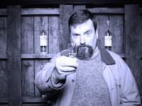 articles/2016/07/27/drinking-in-chicago-with-martin-duffy/160726-horn-chicago-drinks-tease_buh3hl
