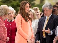 articles/2013/05/06/blame-kate-if-your-purse-is-shrinking/130429-kate-middleton-bump-sykes-tease_tkzvd9