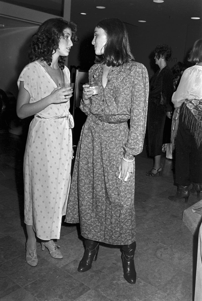 Jennifer Grey and Tracy Pollan are pictured together in 1978 at a party, nine years before the film ‘Dirty Dancing’ was released.
