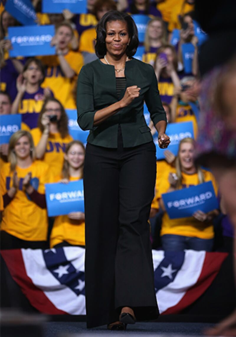 galleries/2010/05/07/first-lady-fashion/obama_suit_nm9got