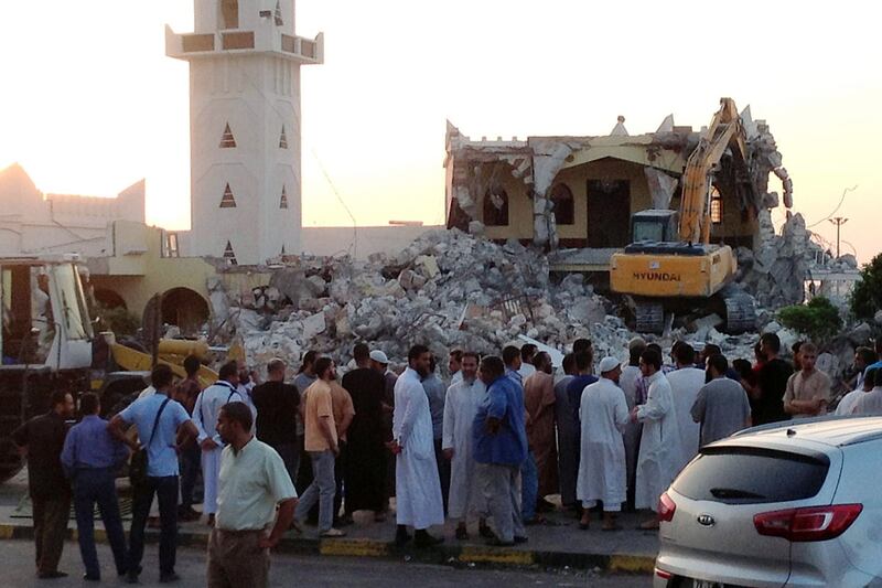 articles/2012/09/04/ultraconservative-salafists-destroy-sufi-landmarks-in-libya/dettmer-salafists-libya-tease-embed_gl2lfc