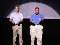 articles/2014/06/13/chris-christie-s-back-in-his-late-night-comfort-zone/140613-nuzzi-christie-tease_vz4y4l