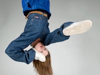 articles/2013/11/06/nine-must-see-events-at-nyc-s-premier-performance-art-festival/131104-performa-wranes_zkvxcs