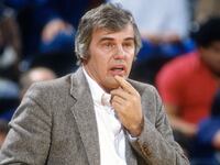 Head coach Doug Moe of the San Antonio Spurs looks on during an NBA basketball game circa 1977. Moe coached the Spurs from 1976-80.