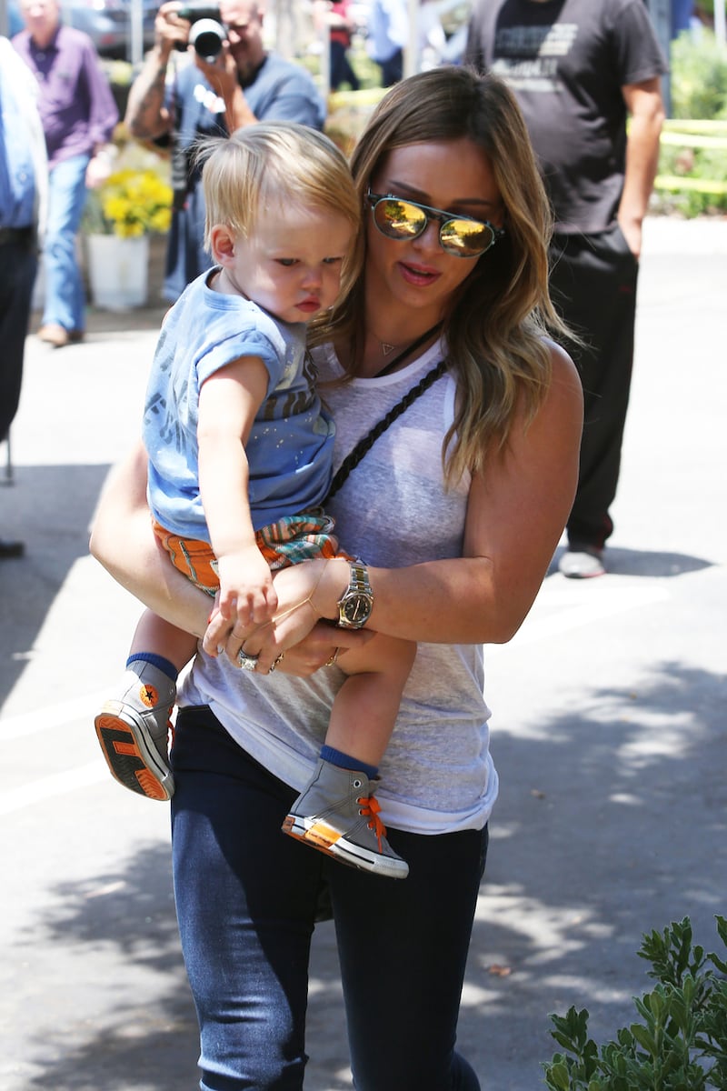 galleries/2013/07/08/blue-ivy-carter-milan-pique-more-powerful-celebrity-babies-photos/130705-celeb-babies-07_gqcynp
