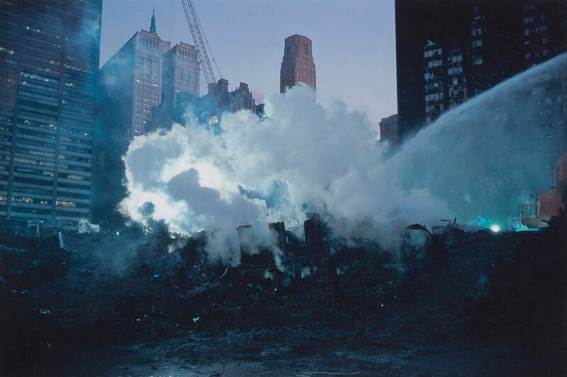 galleries/2011/08/29/joel-meyerowitz-s-ground-zero/joel-meyerowitz-ground-zero-2_qiyzhv