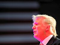 cheats/2016/12/14/report-trump-trying-to-bribe-bookers-to-snag-pro-clinton-singers/161214-trump-singers-cheat_ttid03