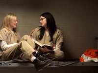 articles/2015/06/12/orange-is-the-new-black-is-back-and-bolder-than-ever-in-season-3/150519-summer-oinb_byrxo4