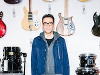 articles/2015/01/07/coffee-talk-with-fred-armisen-on-portlandia-meeting-obama-and-taylor-swift-s-greatness/150106-stern-fred-armisen-tease_j7ftjj