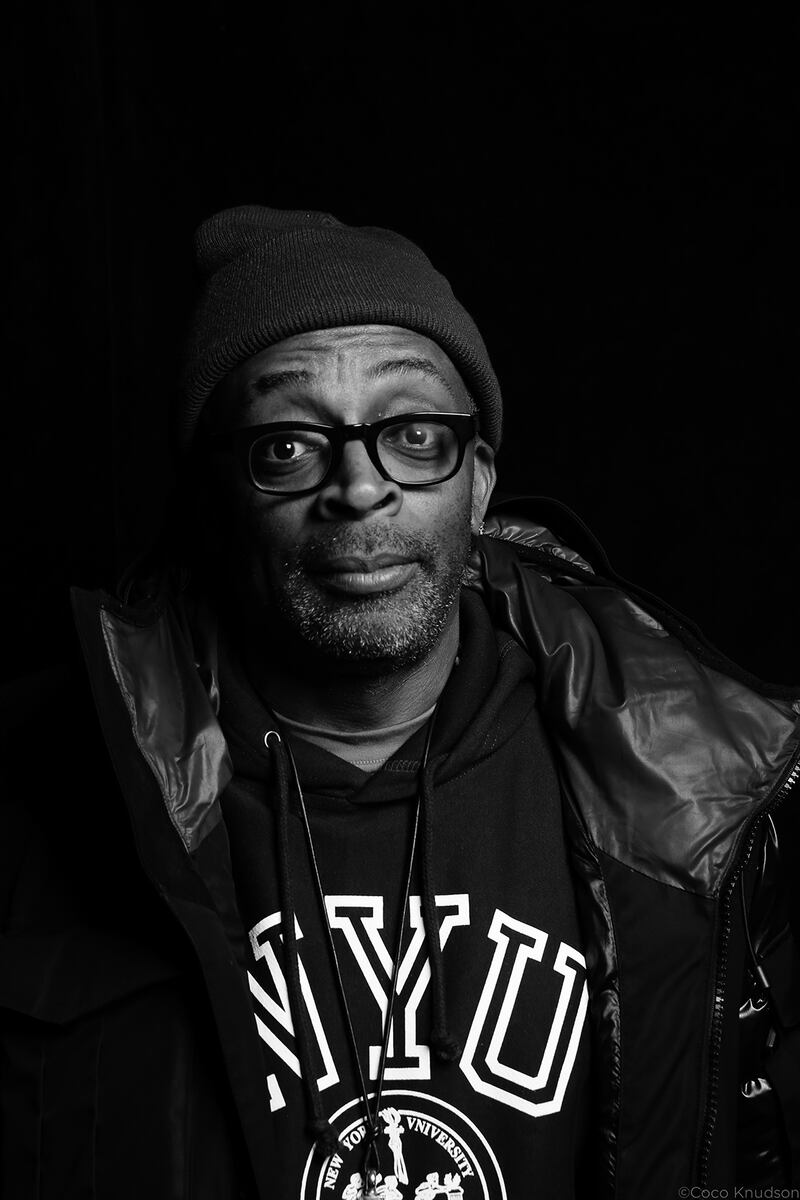 galleries/2015/01/27/look-at-these-cold-famous-people-star-portraits-at-sundance/150126-sundance-gallery-09_wwvt2n