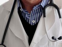 2015-02-05T120000Z_1601580539_PM1EB171G3V01_RTRMADP_3_FRANCE-MEDECINE_q2g2bk